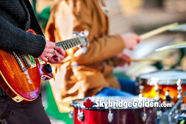 Golden Skybridge Live Music Saturdays
